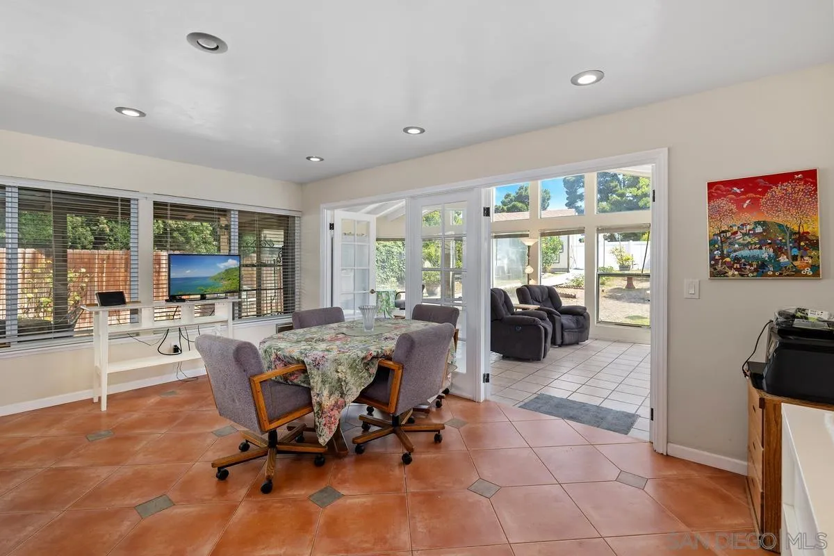 https://cdn.realtyfeed.com/cdn/127/250036442/f673347bf49c58bc531cd980606be15e.webp