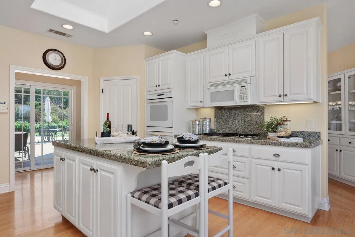 https://cdn.realtyfeed.com/cdn/127/250036443/0dd9a79b427059e72019bf44422a01eb.webp