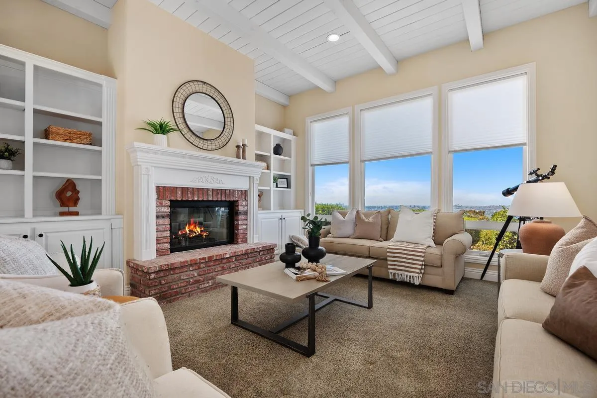 https://cdn.realtyfeed.com/cdn/127/250036443/494401a1cf0f47852f0b182161cf0716.webp