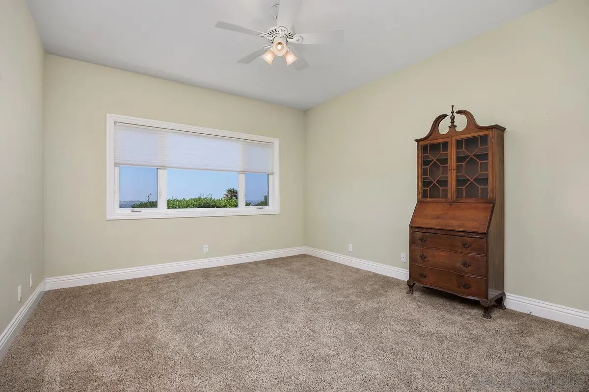 https://cdn.realtyfeed.com/cdn/127/250036443/4f980cc939c6d2b9373e9adf41e1102d.webp