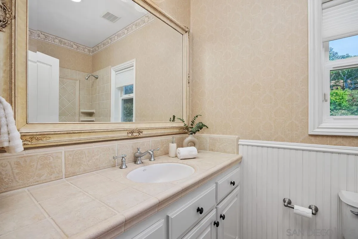 https://cdn.realtyfeed.com/cdn/127/250036443/dce6c53ca3310dd97ba2288cc95388b2.webp