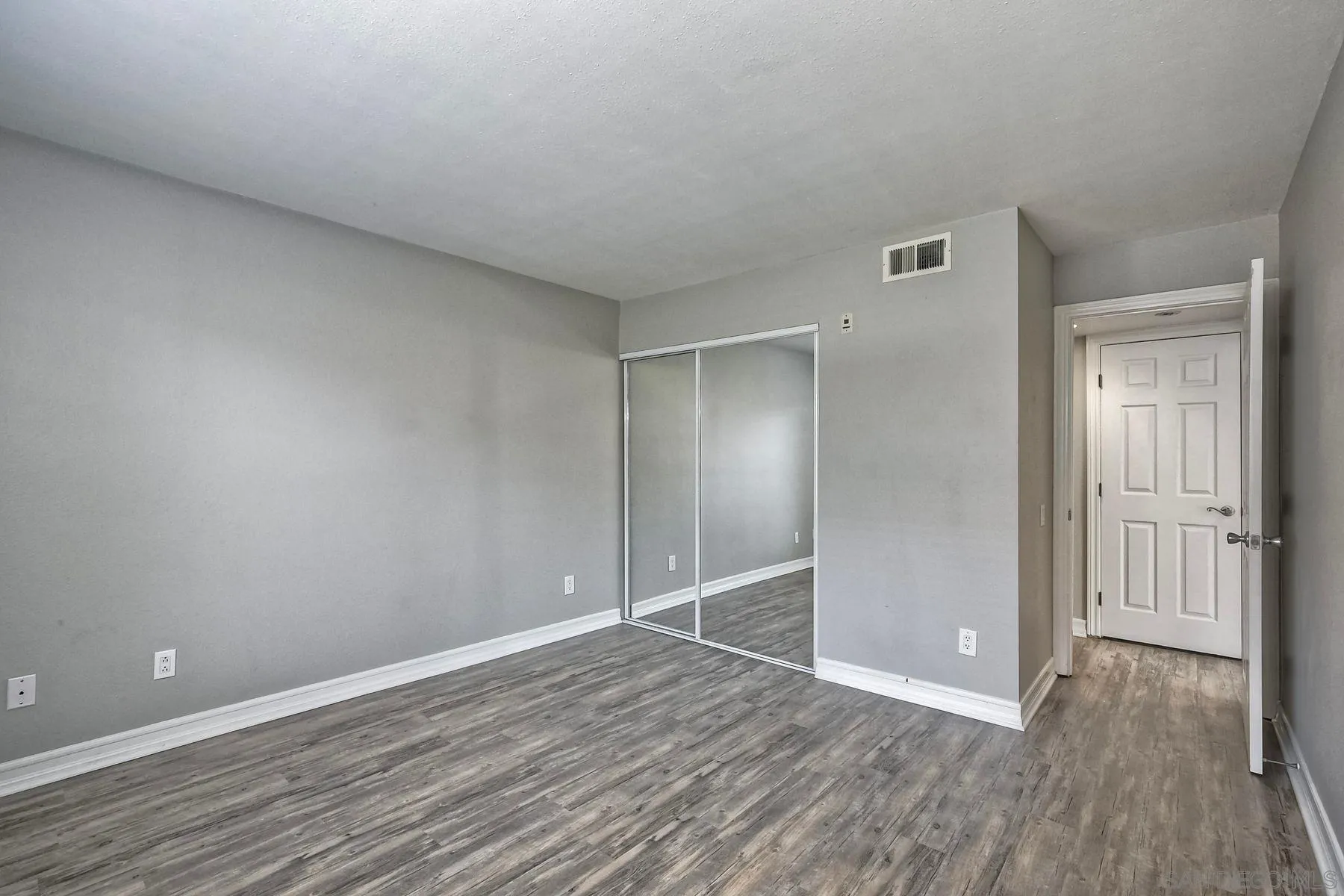 https://cdn.realtyfeed.com/cdn/127/250036445/1a5690f23ad4f74b5a7e6f7de5c2a172.webp