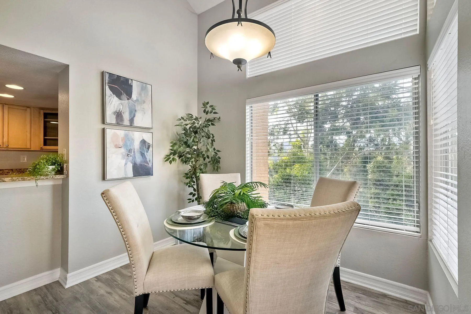 https://cdn.realtyfeed.com/cdn/127/250036445/b02393f95e8d139788045b6d02d8e755.webp