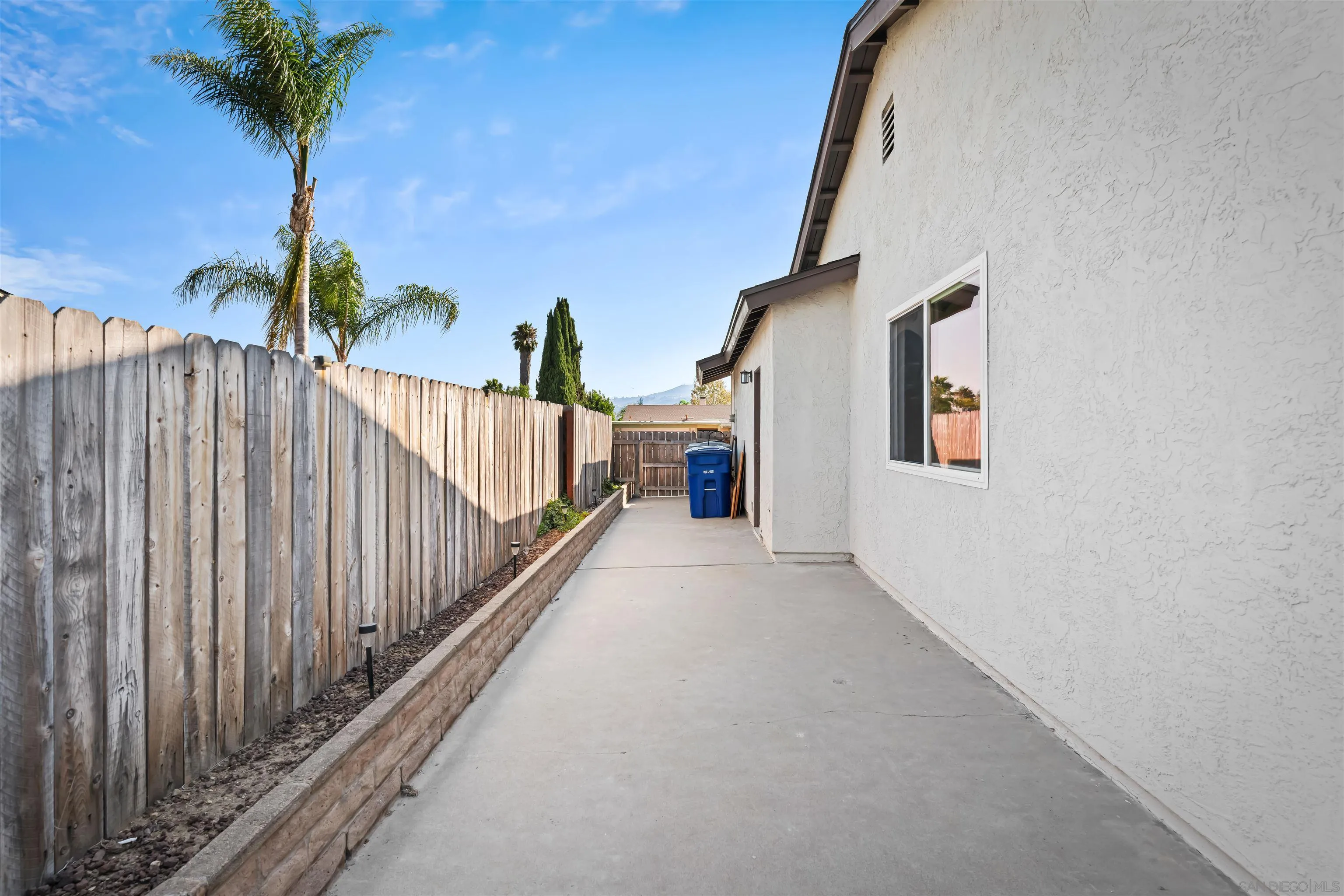 https://cdn.realtyfeed.com/cdn/127/250036446/122806734af481ea7e8fc4e474da8f99.webp