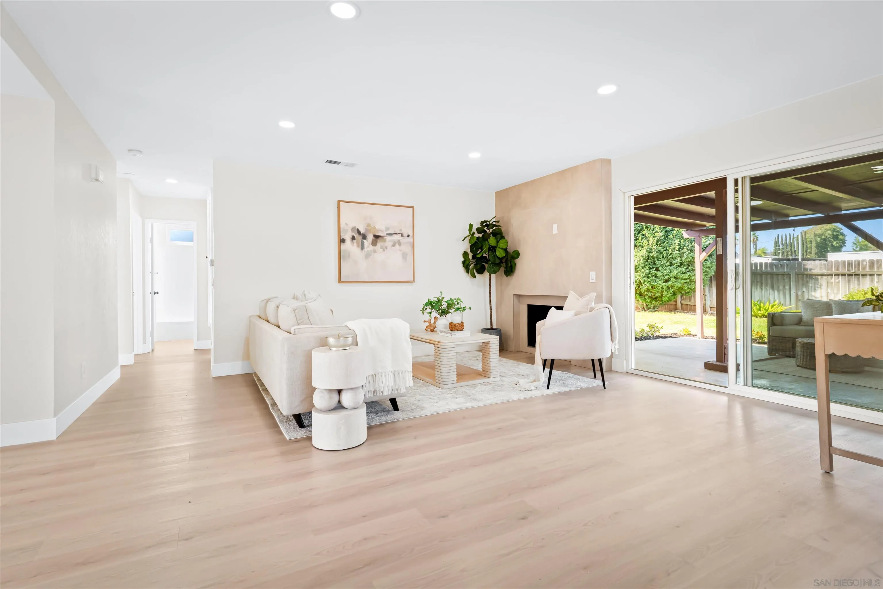 https://cdn.realtyfeed.com/cdn/127/250036446/52269033d8ea4c4de42b3afc751d9e29.webp