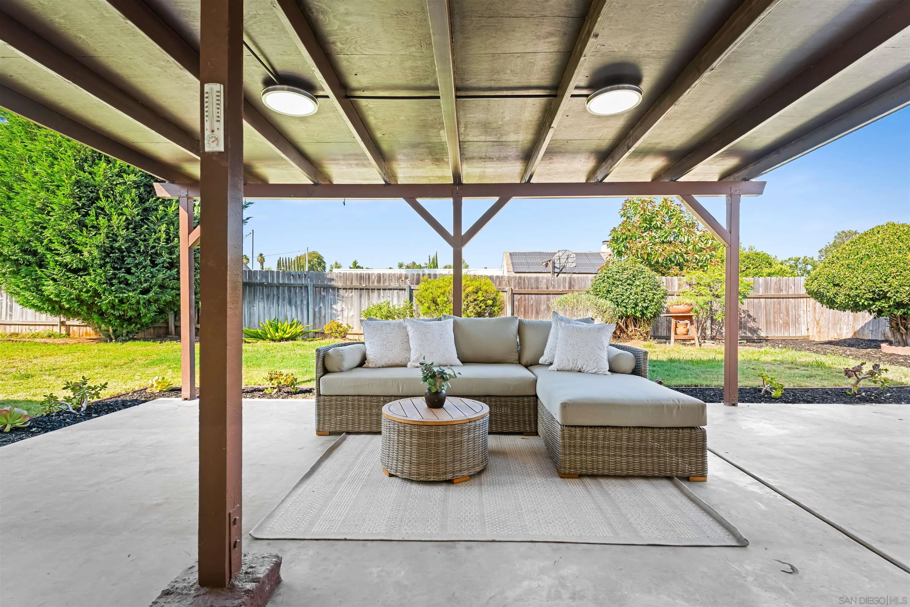 https://cdn.realtyfeed.com/cdn/127/250036446/77b833daa150de18db609e09d5d109b5.webp