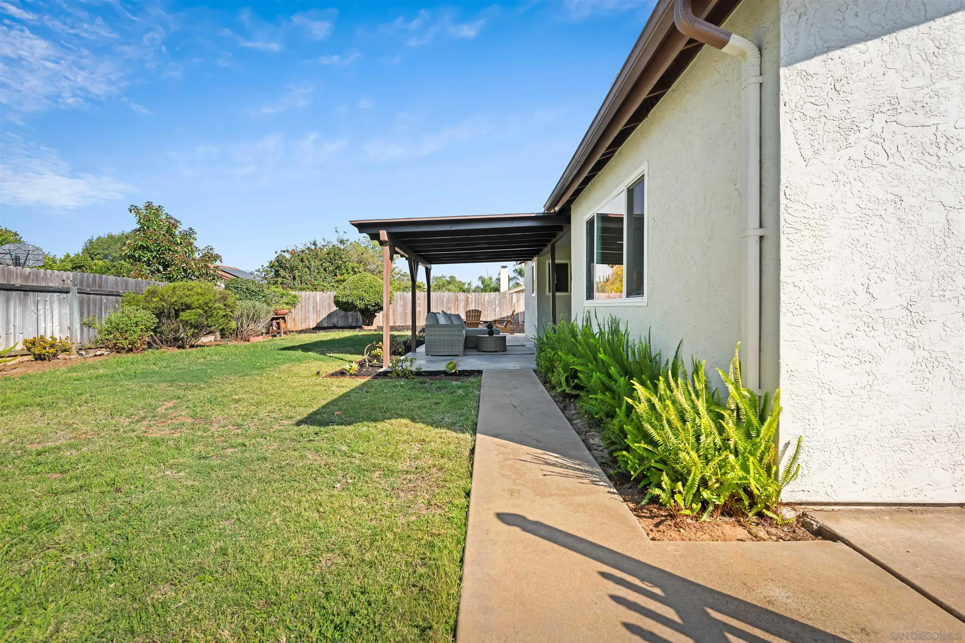 https://cdn.realtyfeed.com/cdn/127/250036446/e5536cc6766352e62abe99daedc126ee.webp