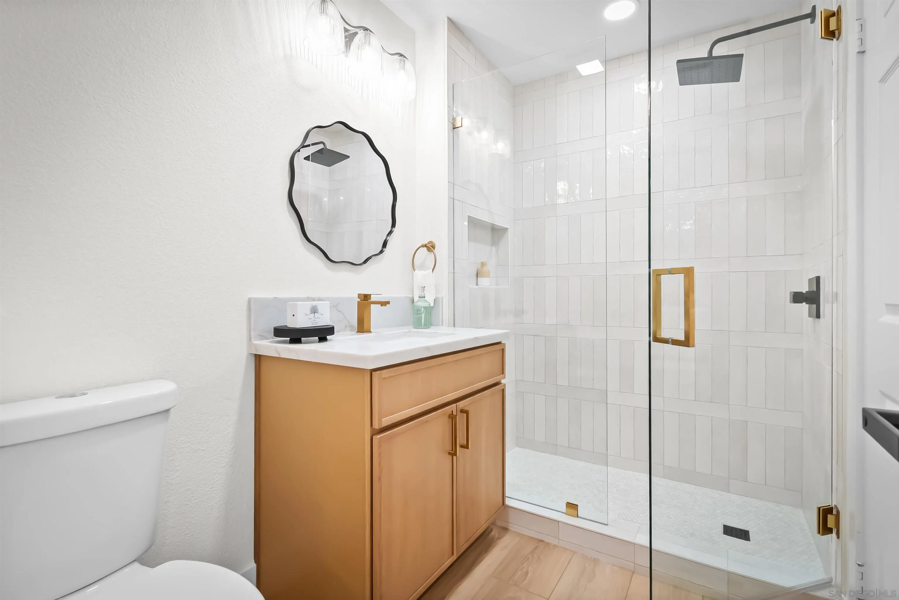 https://cdn.realtyfeed.com/cdn/127/250036452/55dbe4d2ad8a79ee31ec94c51fa87ae1.webp