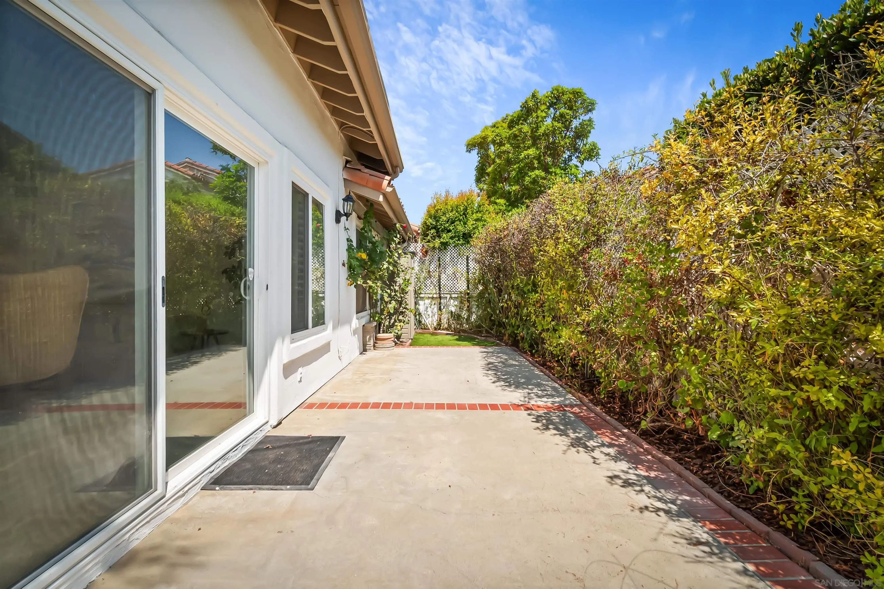 https://cdn.realtyfeed.com/cdn/127/250036452/60382dbca7bc48d053fe95b78f911416.webp