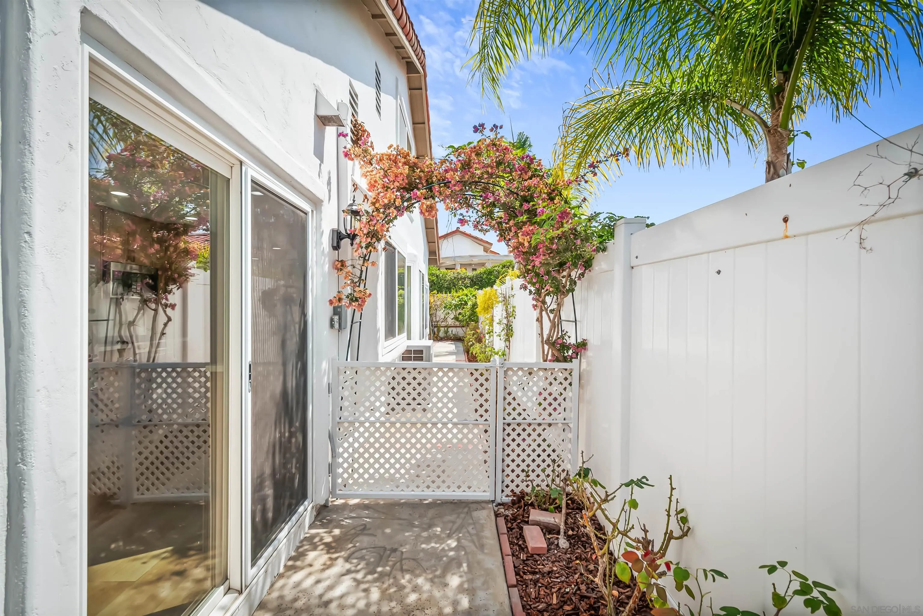https://cdn.realtyfeed.com/cdn/127/250036452/e547c3698678f889cb99682462608701.webp