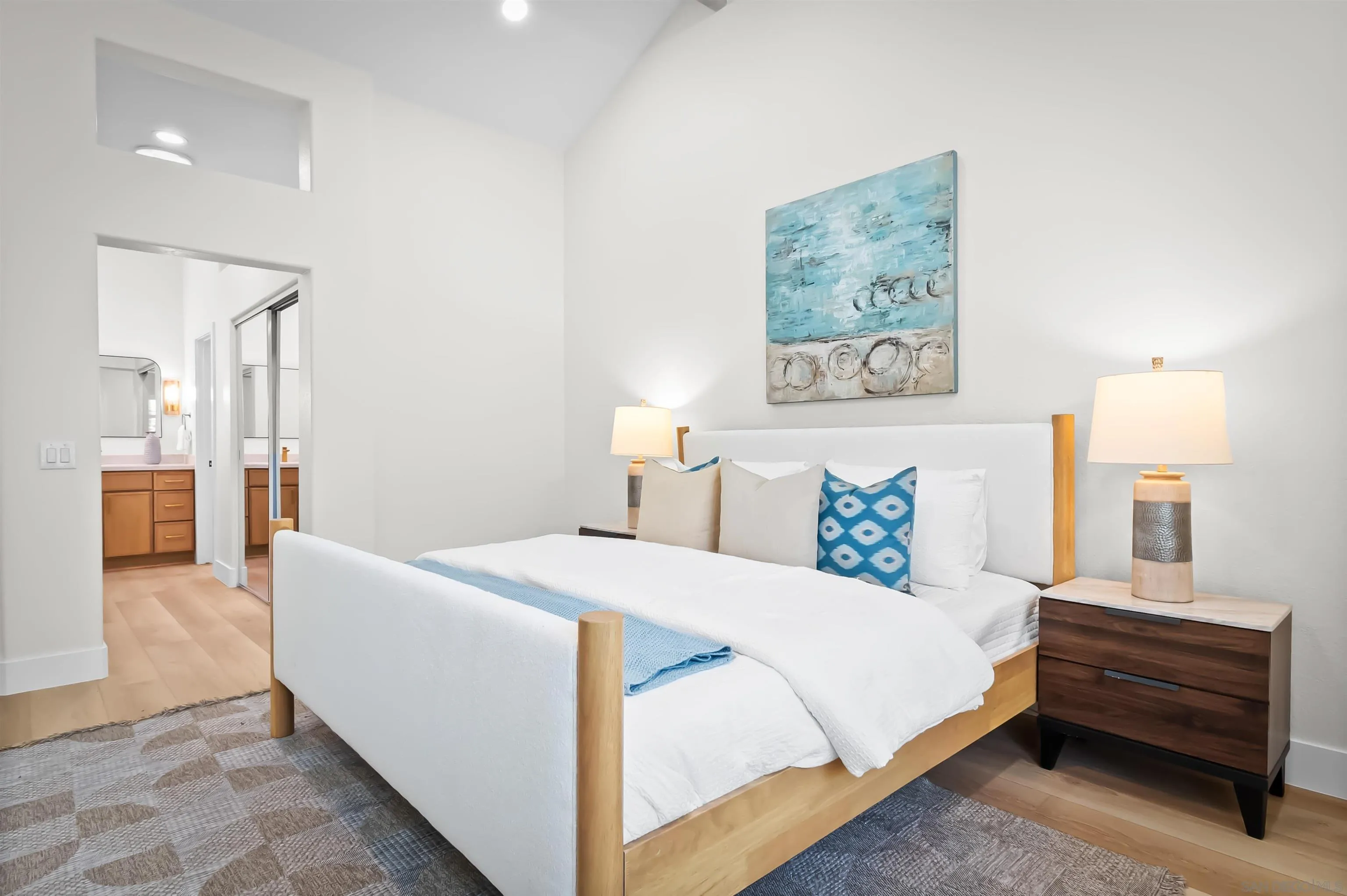 https://cdn.realtyfeed.com/cdn/127/250036452/fd741300723f52f44a43ae5f6752d4c9.webp