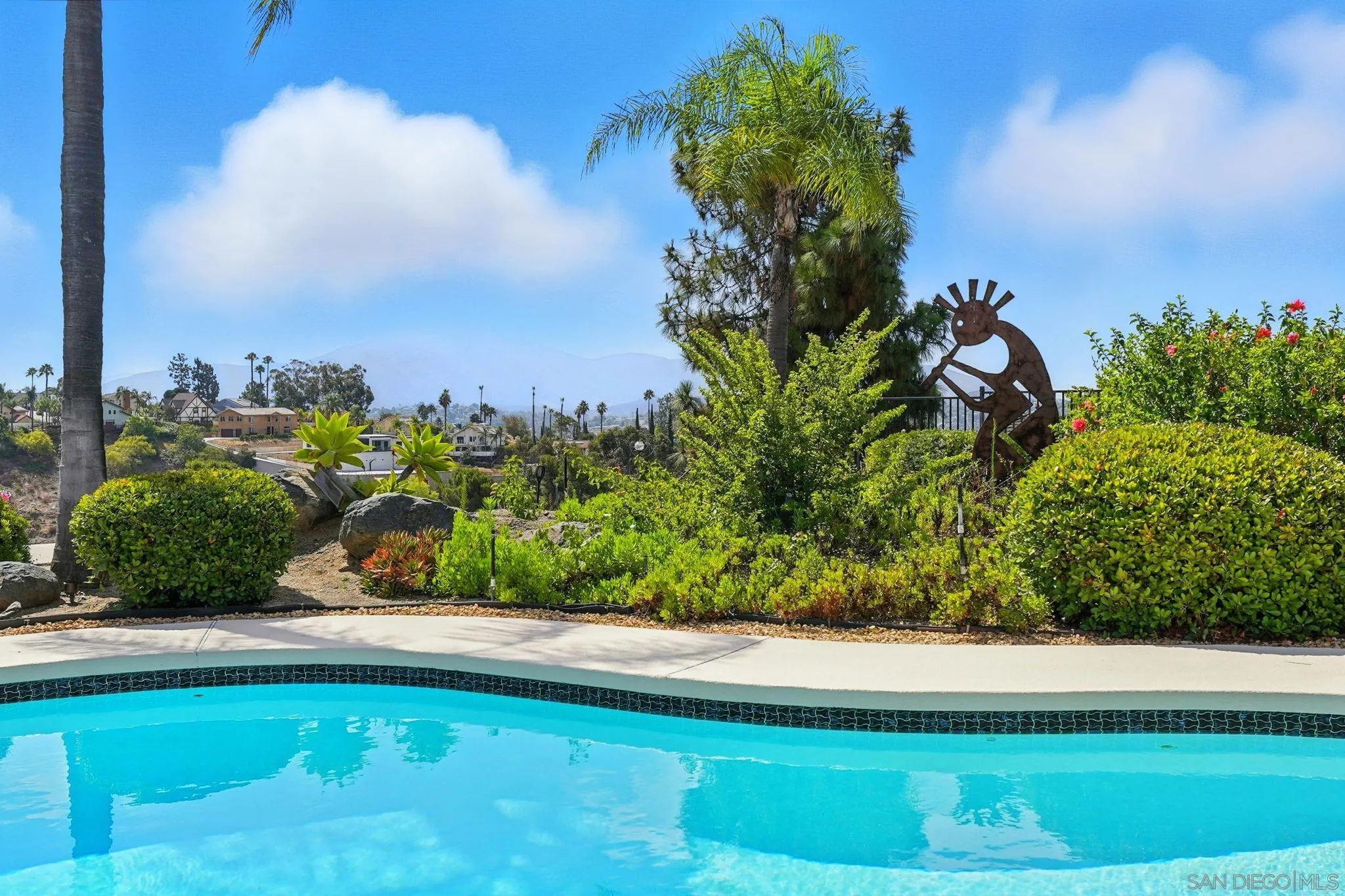 https://cdn.realtyfeed.com/cdn/127/250036456/16dc671e003ab61f84171e4ce6dc639a.webp