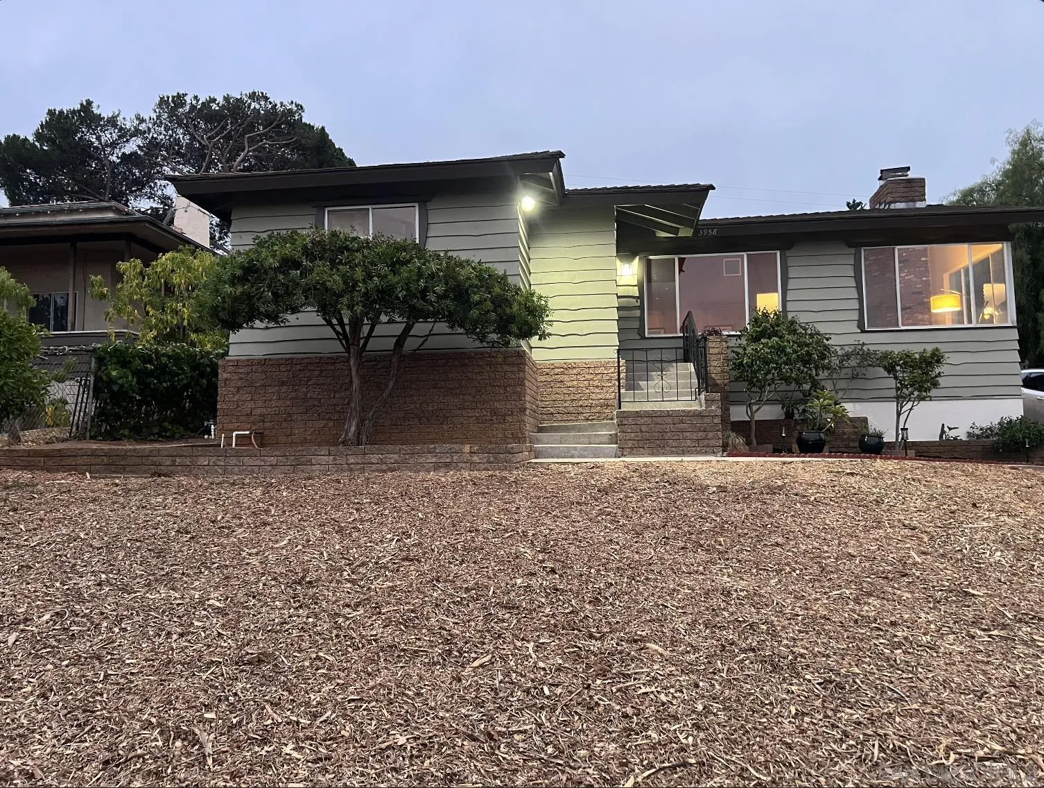 https://cdn.realtyfeed.com/cdn/127/250036460/18f375cbf94ede289573335e46d698c4.webp