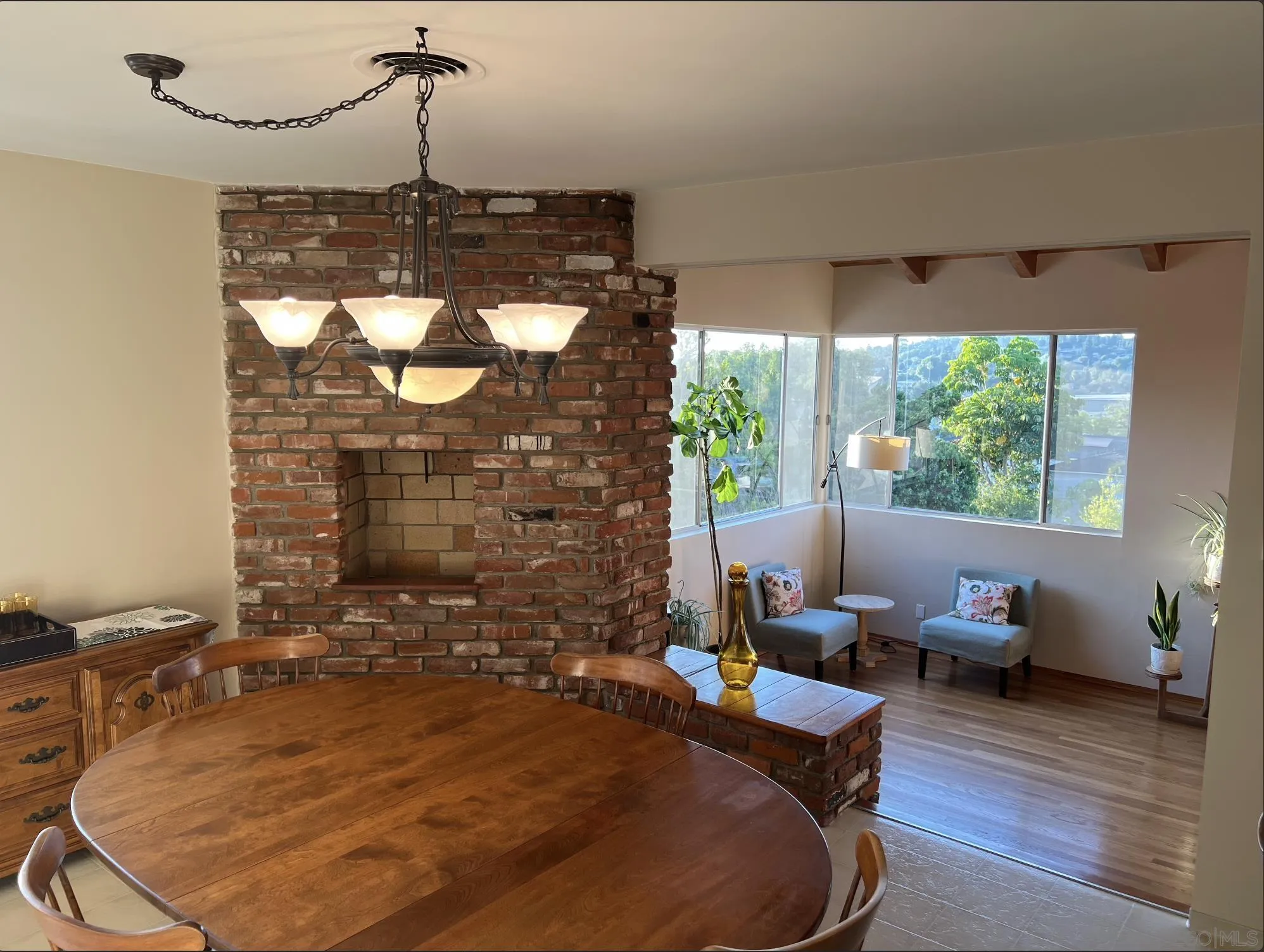 https://cdn.realtyfeed.com/cdn/127/250036460/3fab1890f0c42a1317ff4cc4cb4c78bf.webp
