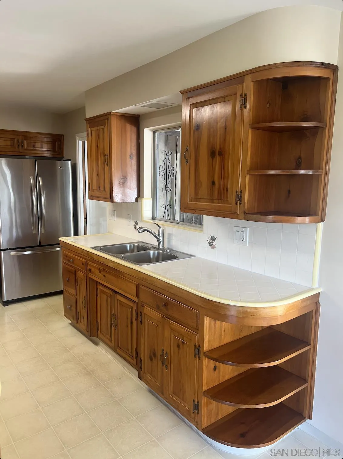 https://cdn.realtyfeed.com/cdn/127/250036460/7f656809b0c0bb7bd597267efaf84d83.webp