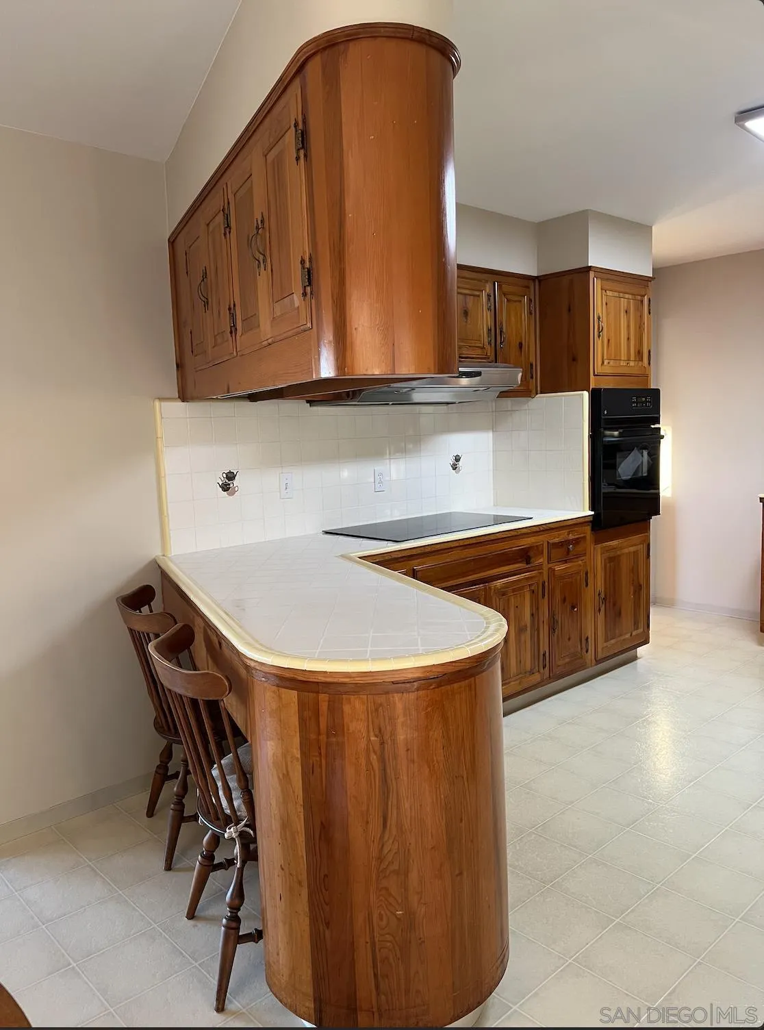 https://cdn.realtyfeed.com/cdn/127/250036460/da311834f7e604ff79a11b826e96b245.webp