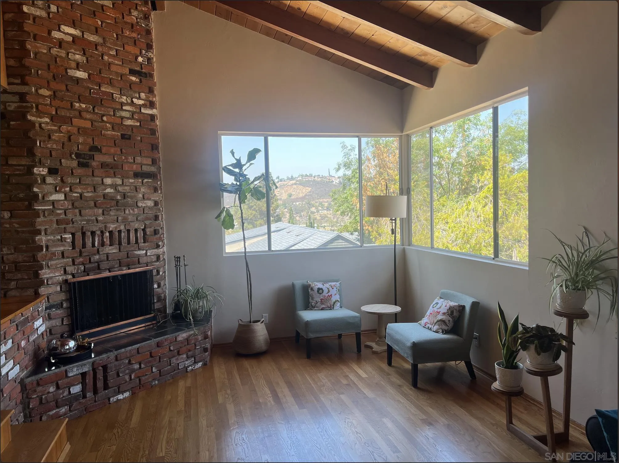 https://cdn.realtyfeed.com/cdn/127/250036460/ddd31d024825045402a8f54d0c2dcff9.webp