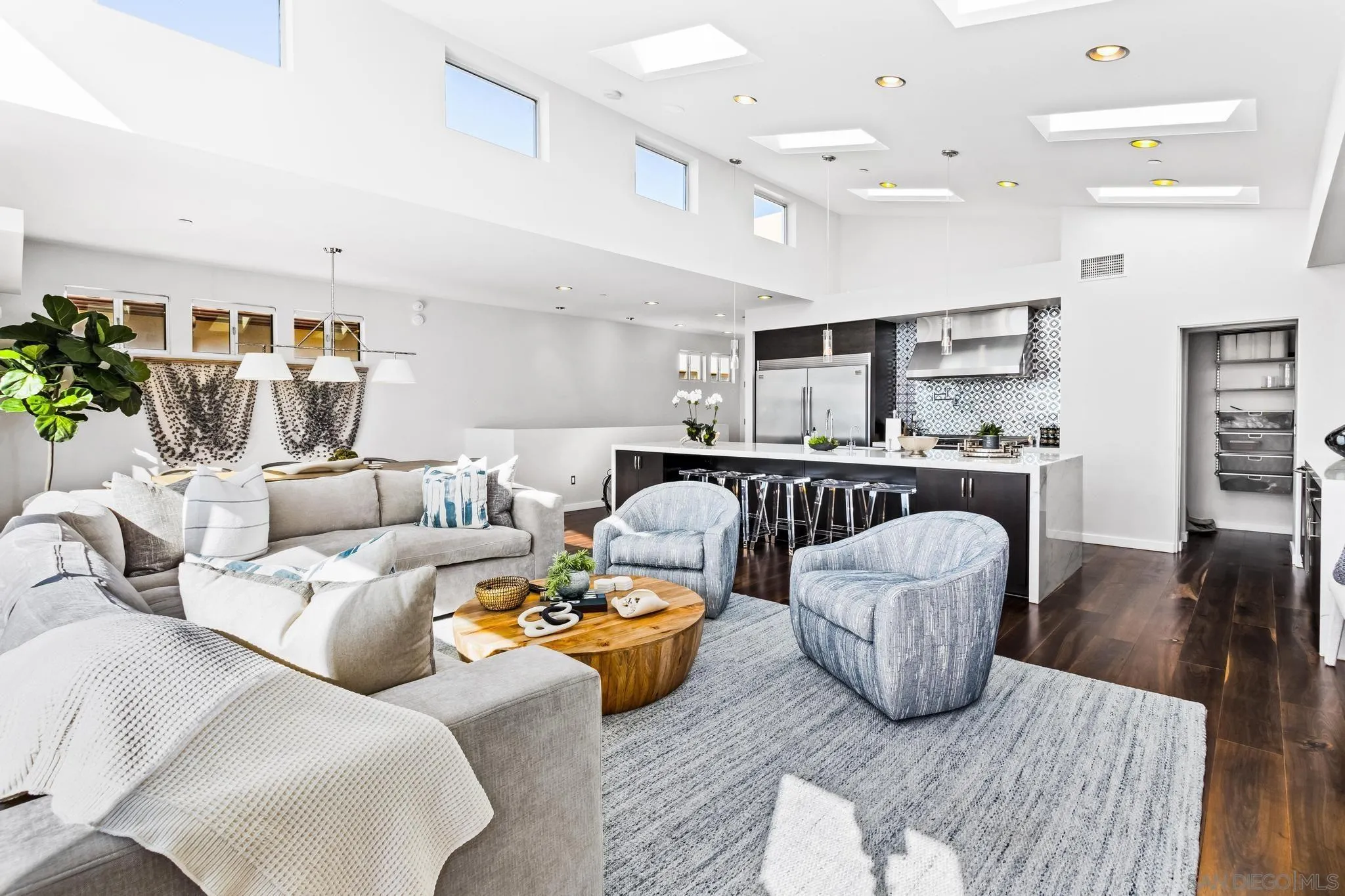 https://cdn.realtyfeed.com/cdn/127/250036462/603231570924ea5ab8bab26b87acb542.webp