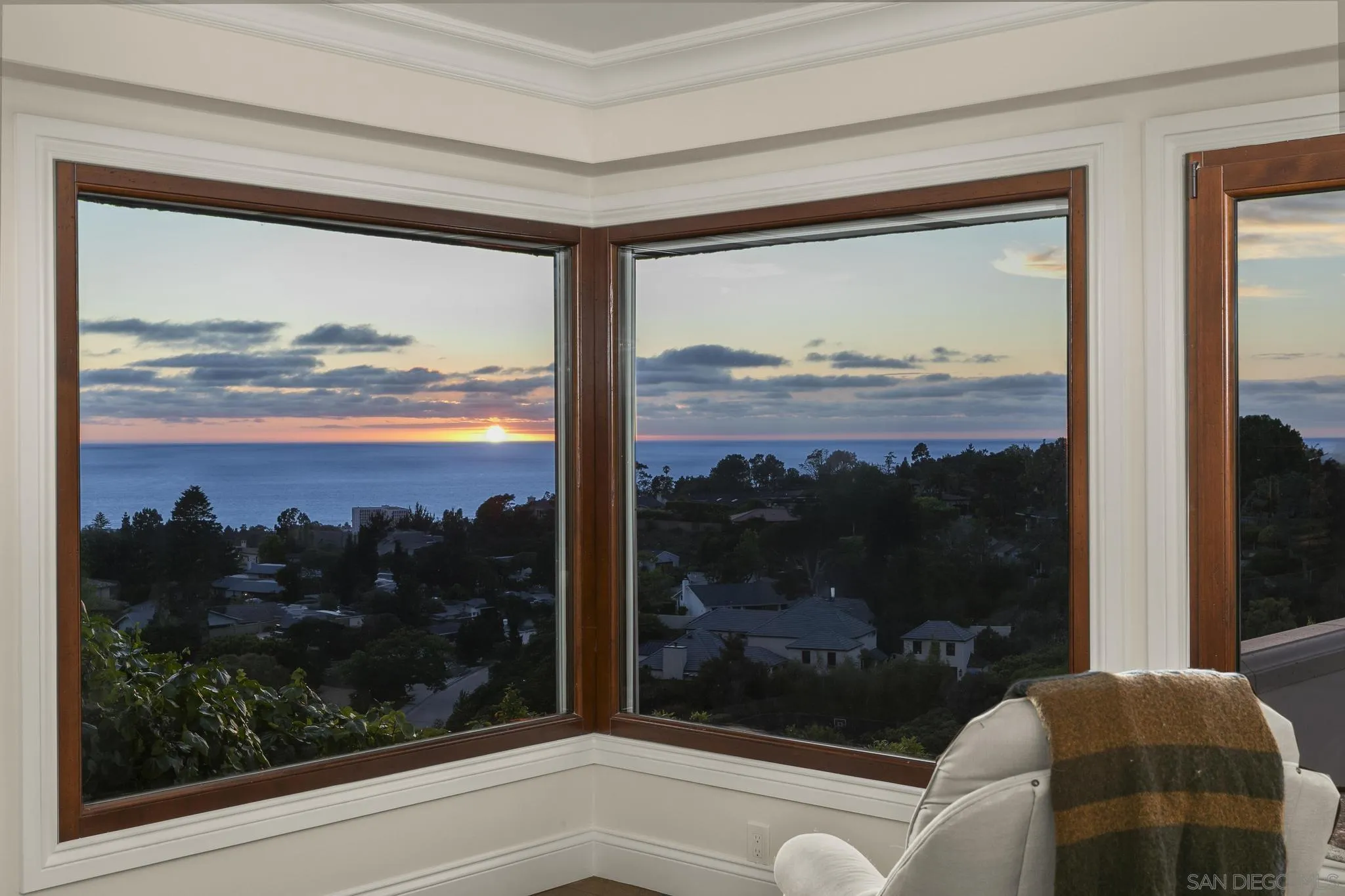 https://cdn.realtyfeed.com/cdn/127/250036465/22b25adffd0ac56482ae620c98cf9e3c.webp