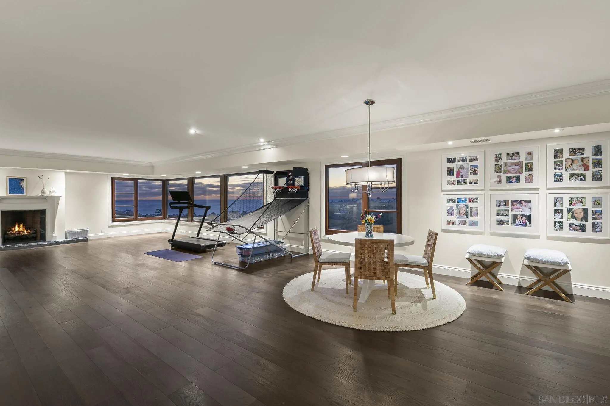 https://cdn.realtyfeed.com/cdn/127/250036465/50d47979bc924d252791af72f5e888a2.webp