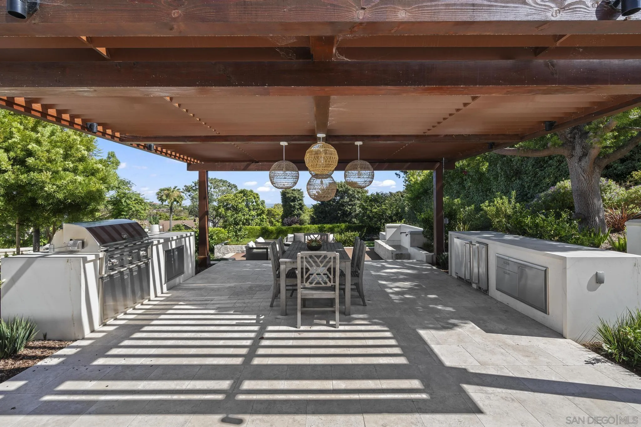 https://cdn.realtyfeed.com/cdn/127/250036465/5dc6f7ebc003829c670420985e1e217a.webp