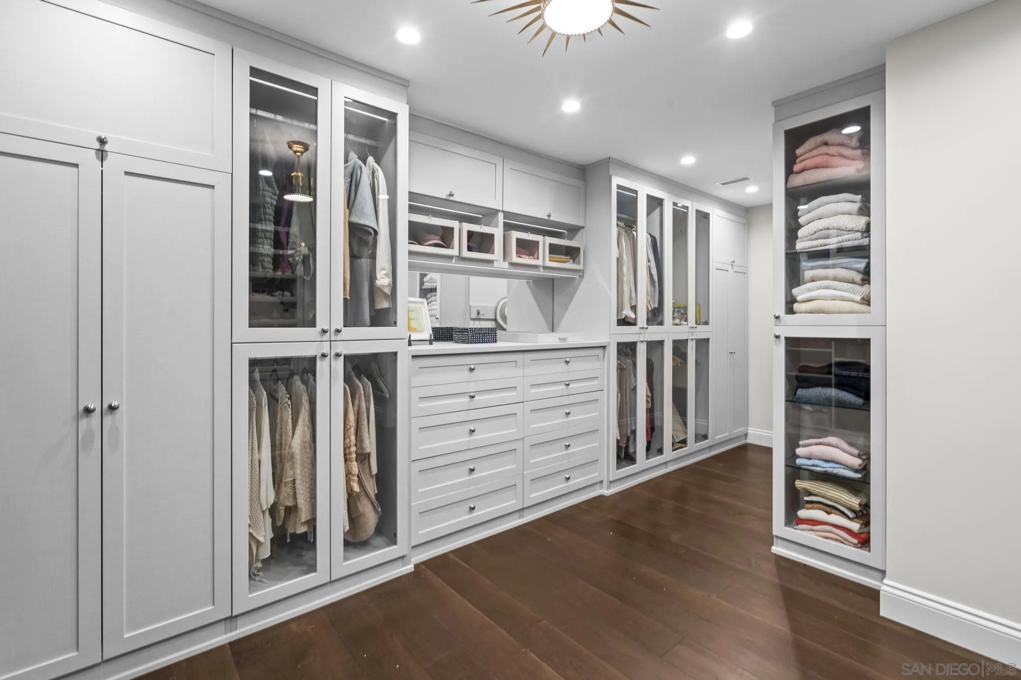 https://cdn.realtyfeed.com/cdn/127/250036465/86183e34a95520328acaa182301f716a.webp