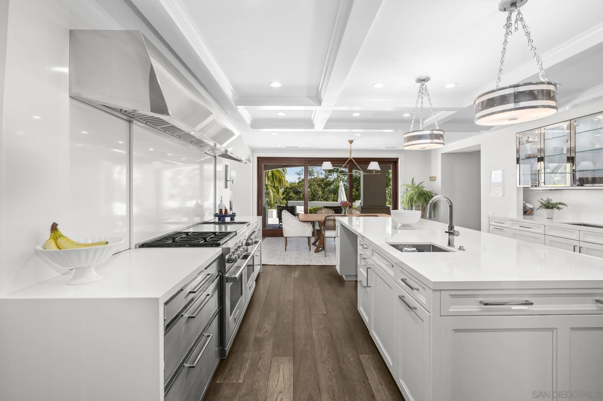 https://cdn.realtyfeed.com/cdn/127/250036465/e1f3f8adee703e5b83b081f529917492.webp