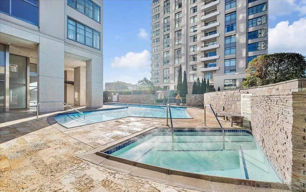 https://cdn.realtyfeed.com/cdn/127/250036467/1eb5e990107956d95431dc1acc7146f1.webp
