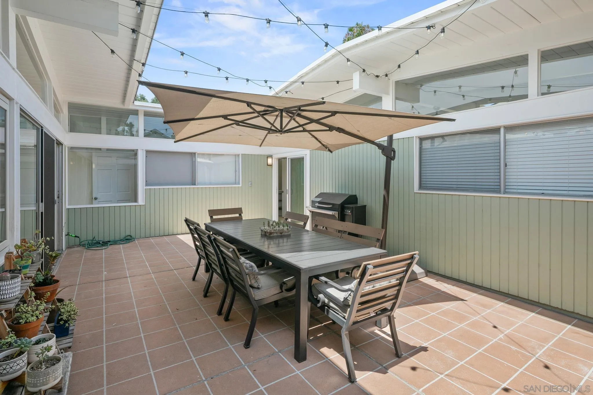 https://cdn.realtyfeed.com/cdn/127/250036472/0568065978bc6b3ee205feada271d614.webp