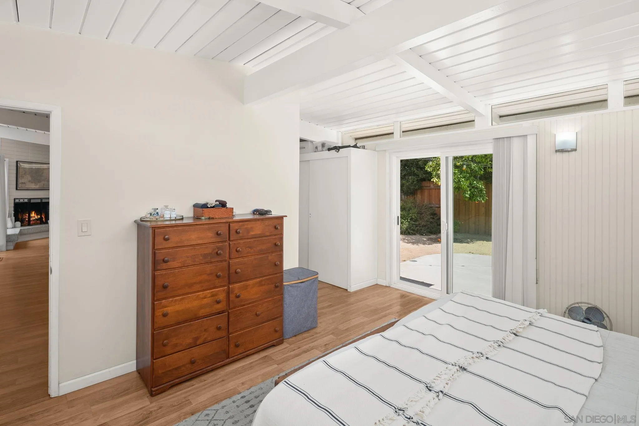 https://cdn.realtyfeed.com/cdn/127/250036472/9a74a7b367011b54b119a99d7ffd7d5d.webp