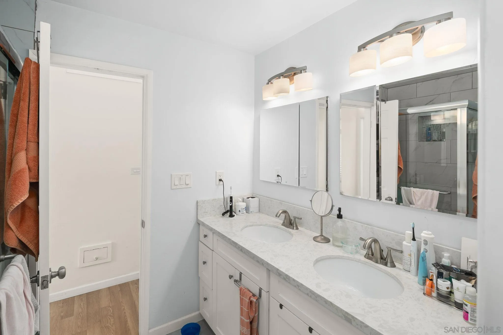 https://cdn.realtyfeed.com/cdn/127/250036472/a2b214e029317f898fb3bf94acab6886.webp