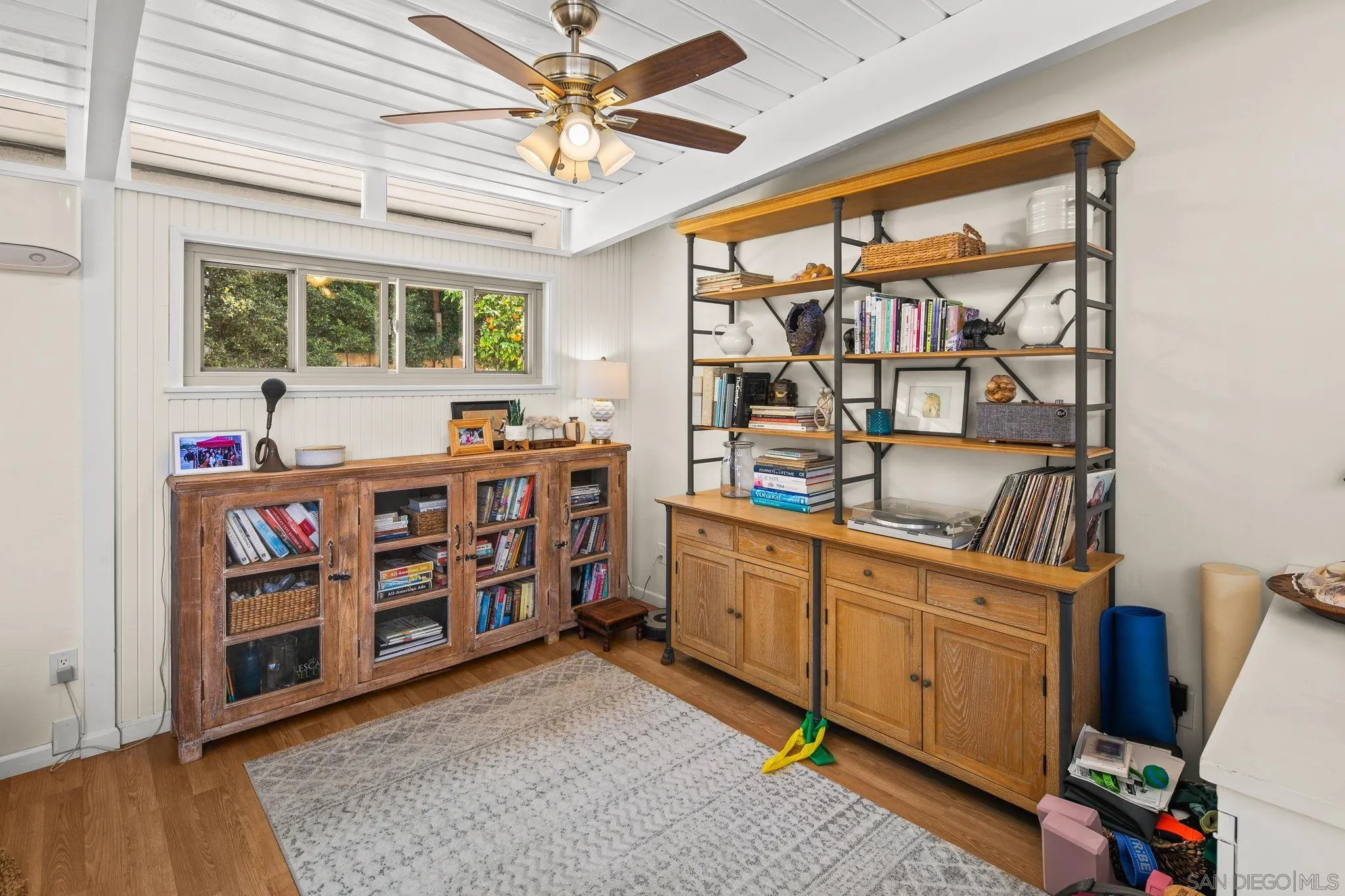 https://cdn.realtyfeed.com/cdn/127/250036472/cd7c00a04af359ca2b389862804324f0.webp