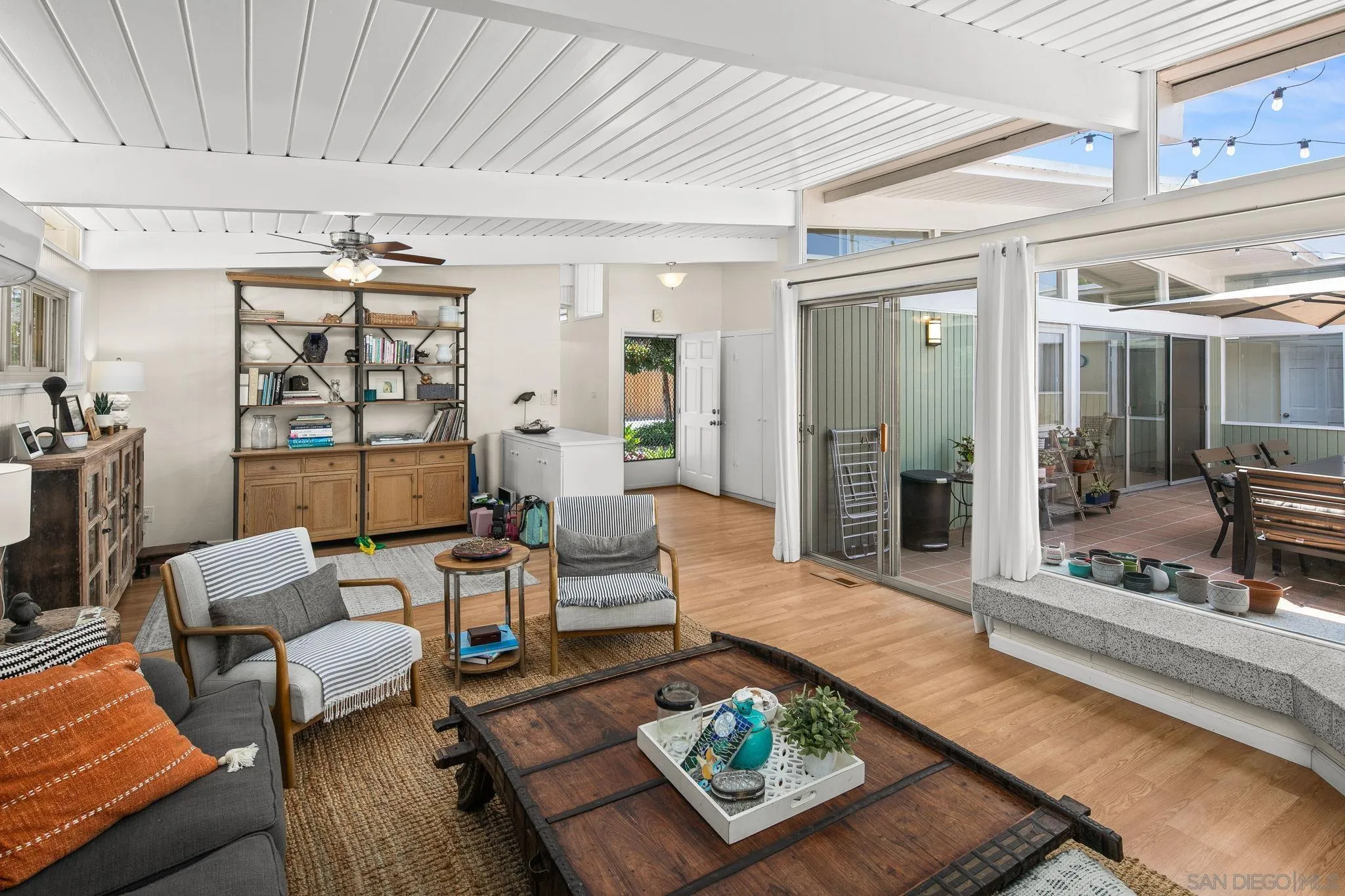 https://cdn.realtyfeed.com/cdn/127/250036472/cda6a02819d3b5c8ad28ab94bbf8b950.webp