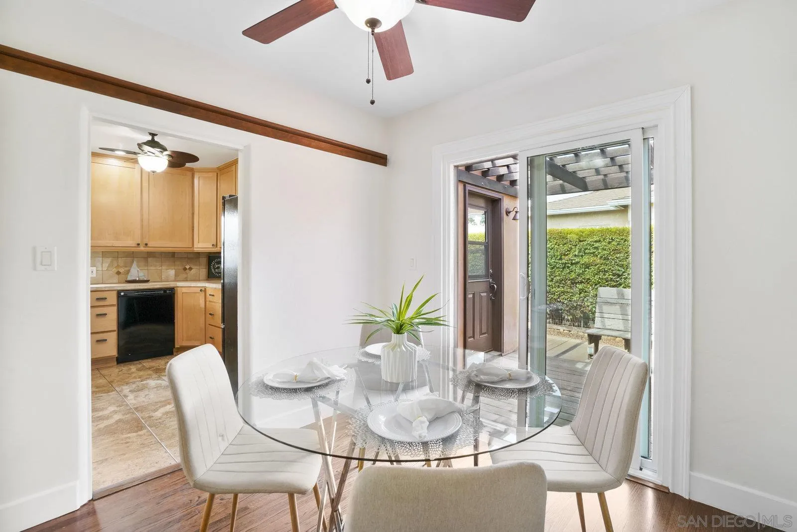 https://cdn.realtyfeed.com/cdn/127/250036473/08fb8c8b12dfb1b52d92457dddb09de4.webp