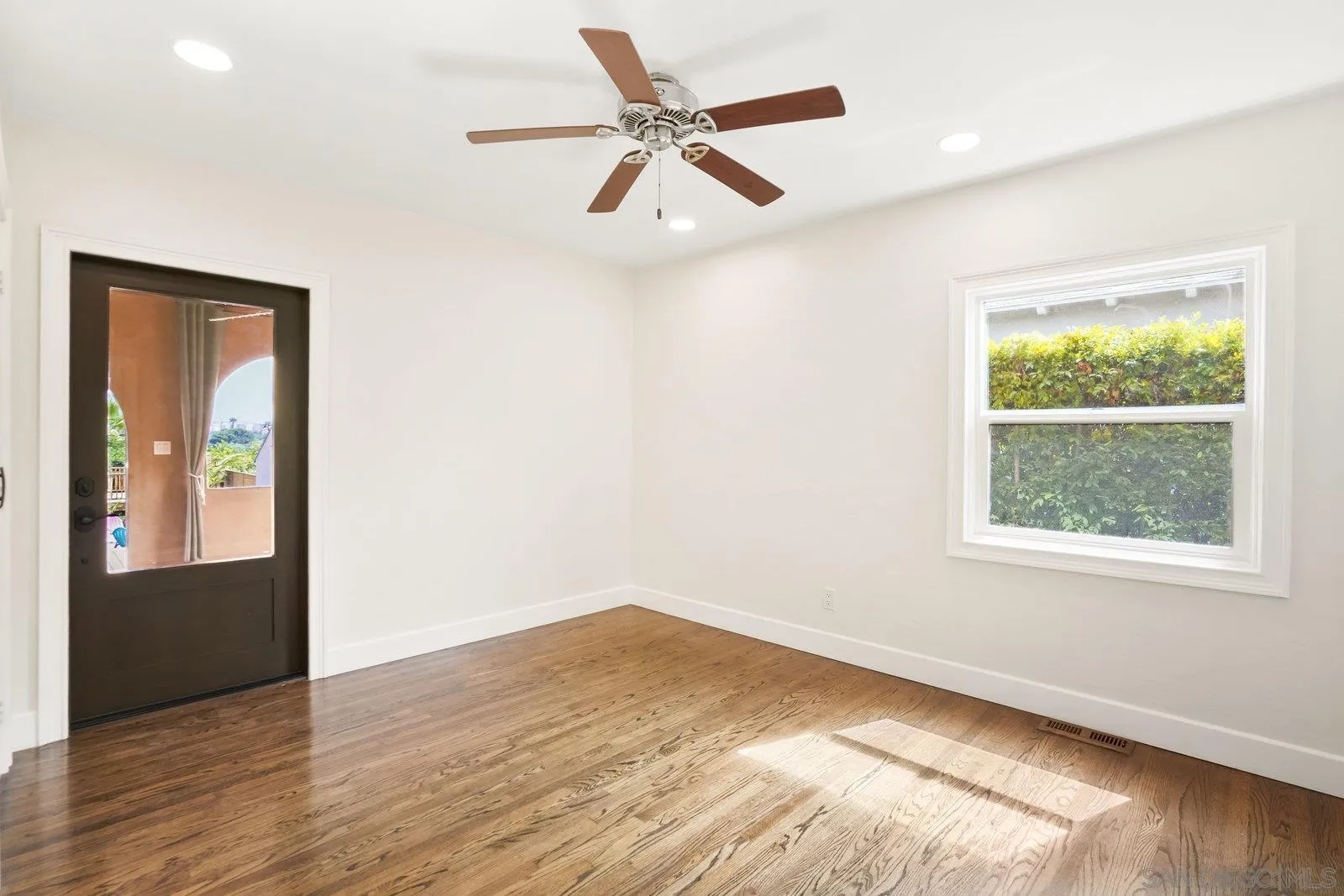 https://cdn.realtyfeed.com/cdn/127/250036473/57ea9ba530896999bd857c8c72e2267d.webp