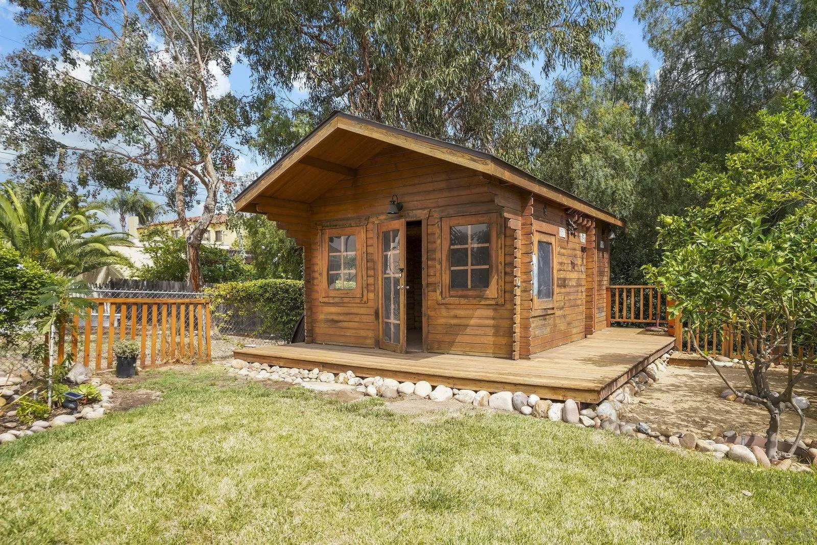 https://cdn.realtyfeed.com/cdn/127/250036473/8d6b03a44cf64faf11b0245e71aa1055.webp