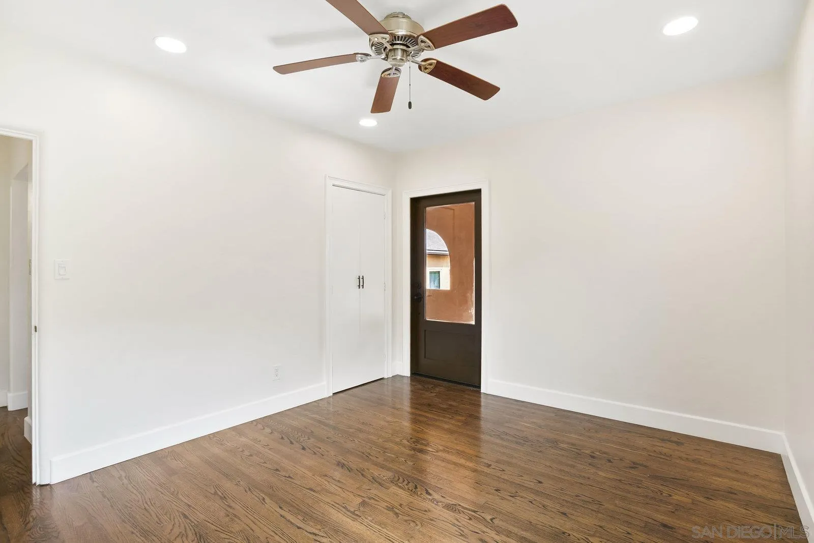 https://cdn.realtyfeed.com/cdn/127/250036473/b5ac29bccdd21deb944da07da138516c.webp