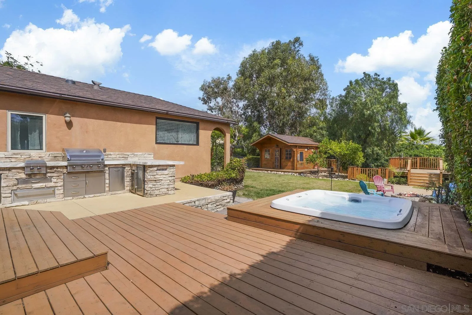 https://cdn.realtyfeed.com/cdn/127/250036473/bdf51219f1a41381387b857f608a09ea.webp