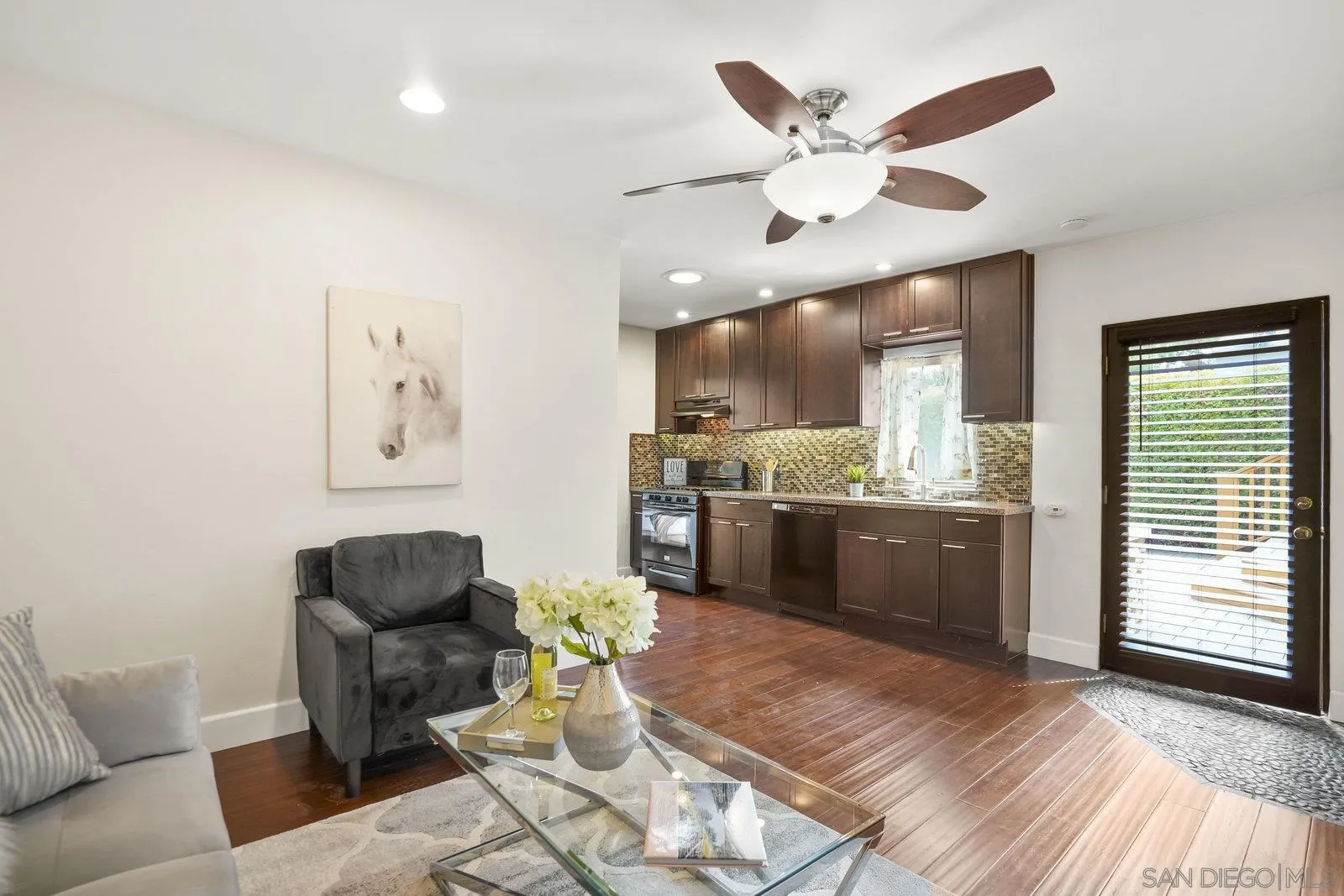 https://cdn.realtyfeed.com/cdn/127/250036473/e36cc5f112c30771b199a021c884a52e.webp