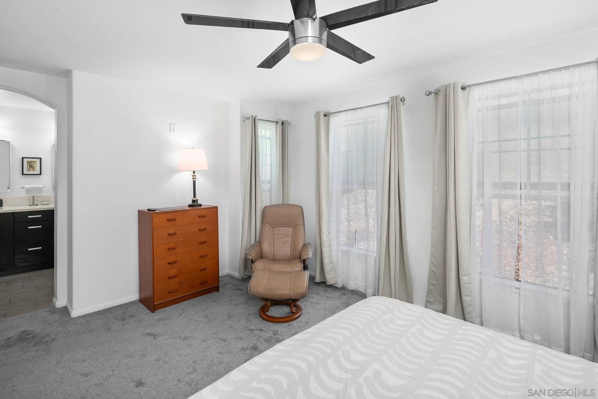 https://cdn.realtyfeed.com/cdn/127/250036474/91367044bf2bfa85905a265fca636c6c.webp