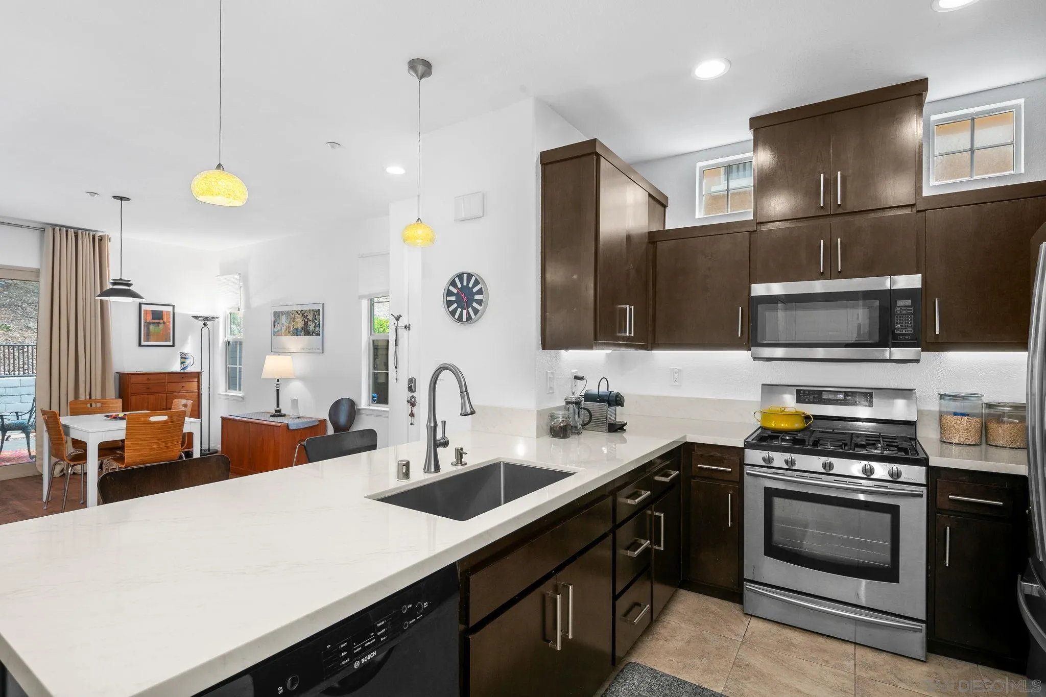https://cdn.realtyfeed.com/cdn/127/250036474/b415e24ae3bacd02a1d08947bdc2e436.webp