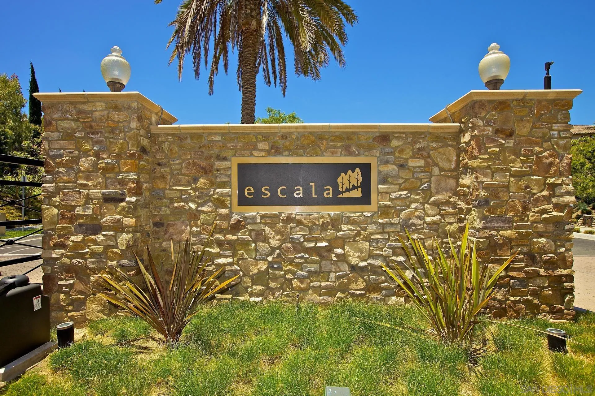 https://cdn.realtyfeed.com/cdn/127/250036474/cf2790142214fe53451e3011d956a31b.webp