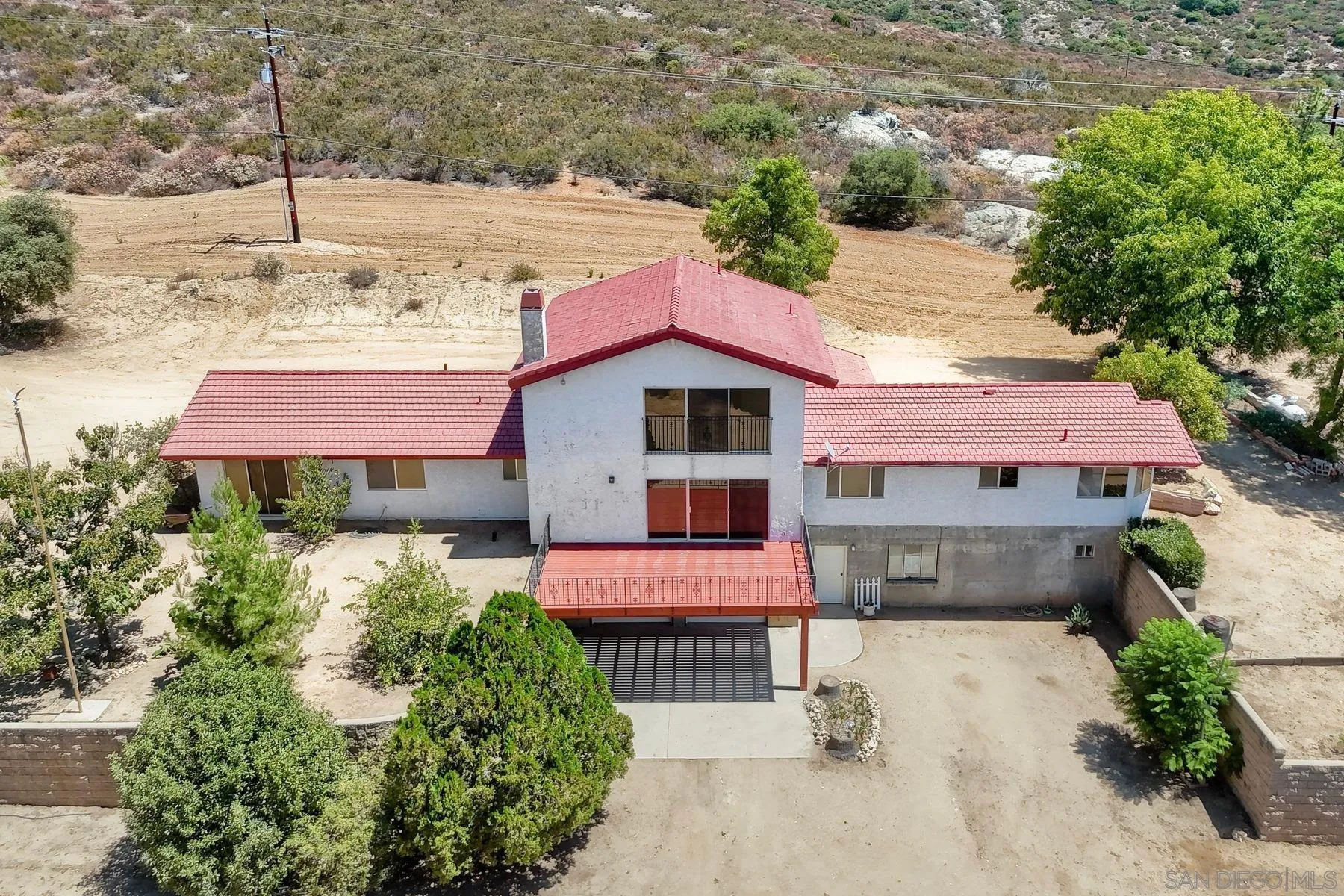 https://cdn.realtyfeed.com/cdn/127/250036475/0667d1a3572b8e46efb9c7317dd9c663.webp