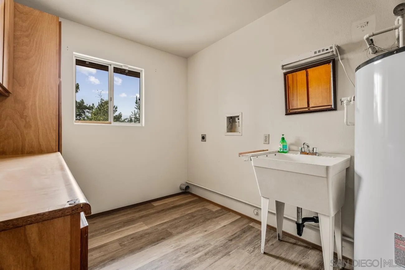 https://cdn.realtyfeed.com/cdn/127/250036475/29ecdd195b63a1dae170b9aca431b816.webp