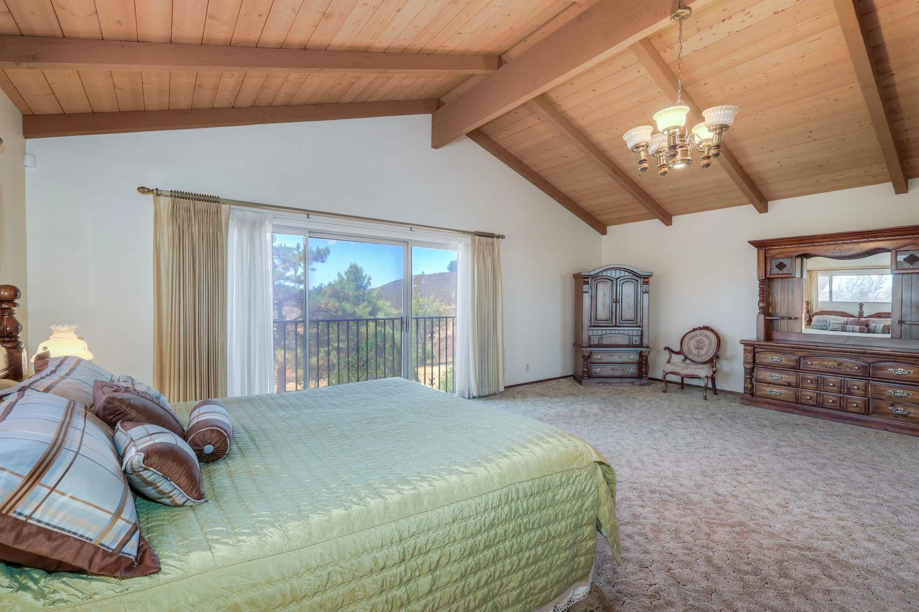 https://cdn.realtyfeed.com/cdn/127/250036475/490fba8bddba38cd96cad04a170600ff.webp
