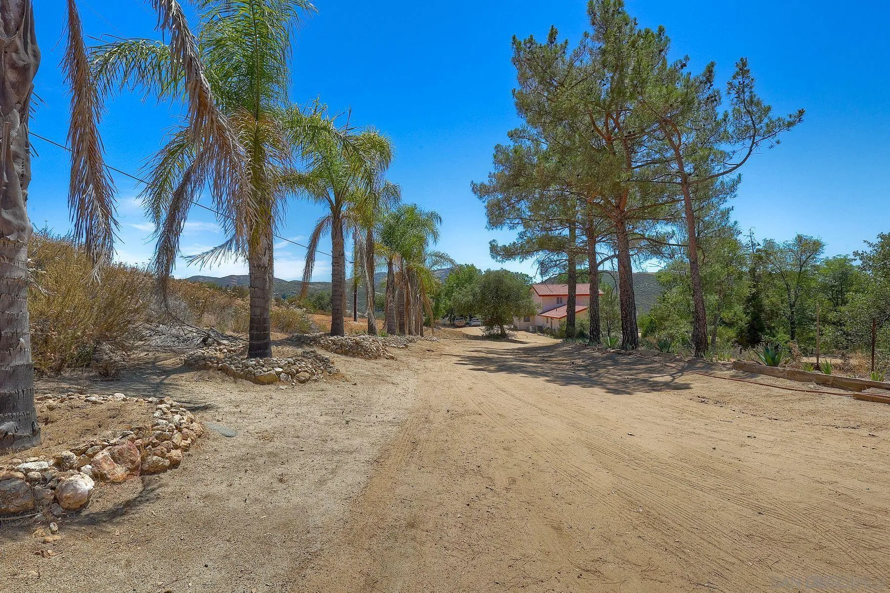 https://cdn.realtyfeed.com/cdn/127/250036475/58cede83632ca57b082c846f9c2edf69.webp