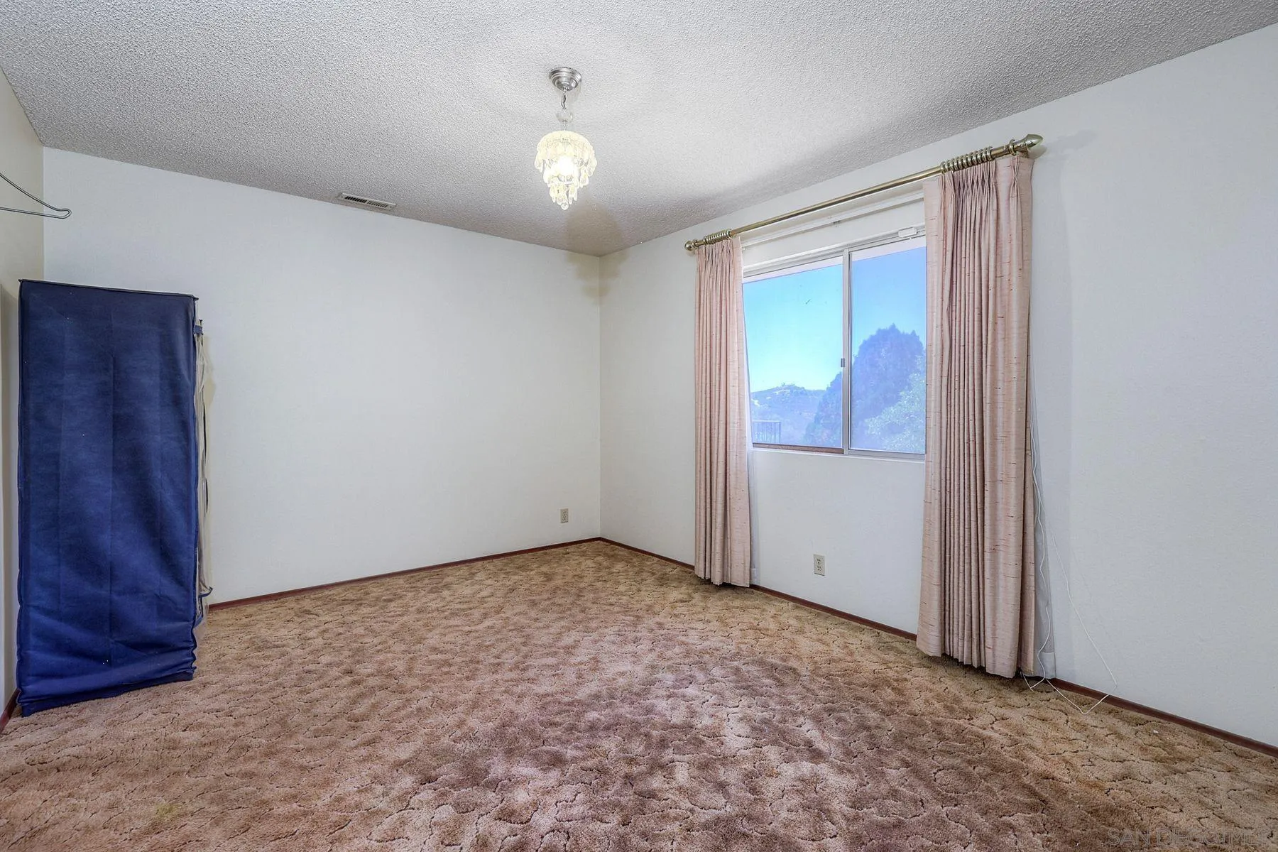 https://cdn.realtyfeed.com/cdn/127/250036475/59798b52b480b5eaf063ba4879551880.webp