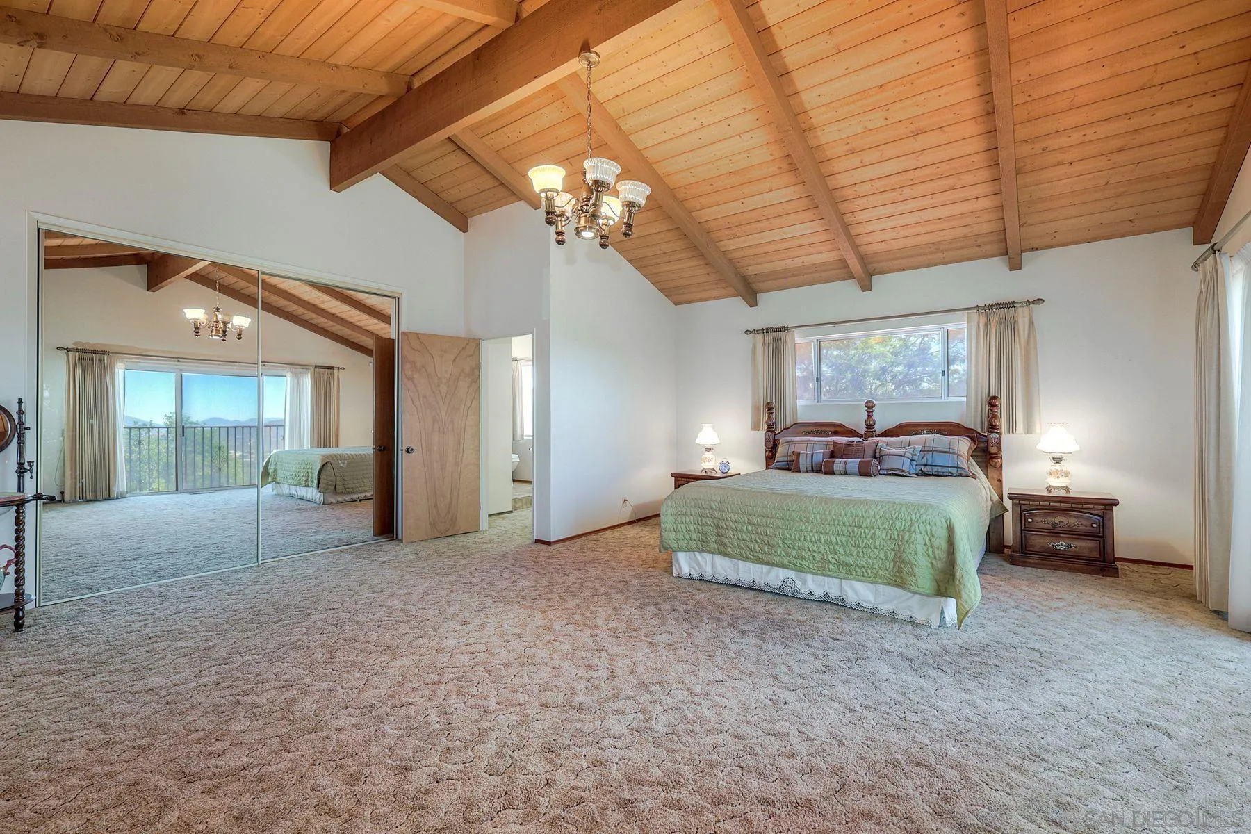 https://cdn.realtyfeed.com/cdn/127/250036475/a7ab3dcd94f590bce970fe640046c4c5.webp