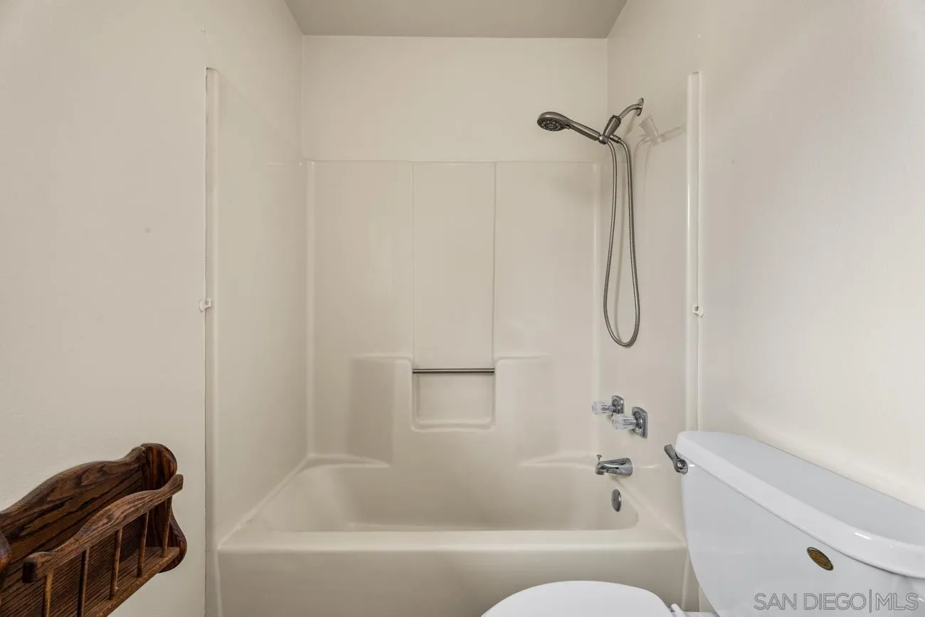 https://cdn.realtyfeed.com/cdn/127/250036475/ac474719d66db6d0c04f18b28f519352.webp