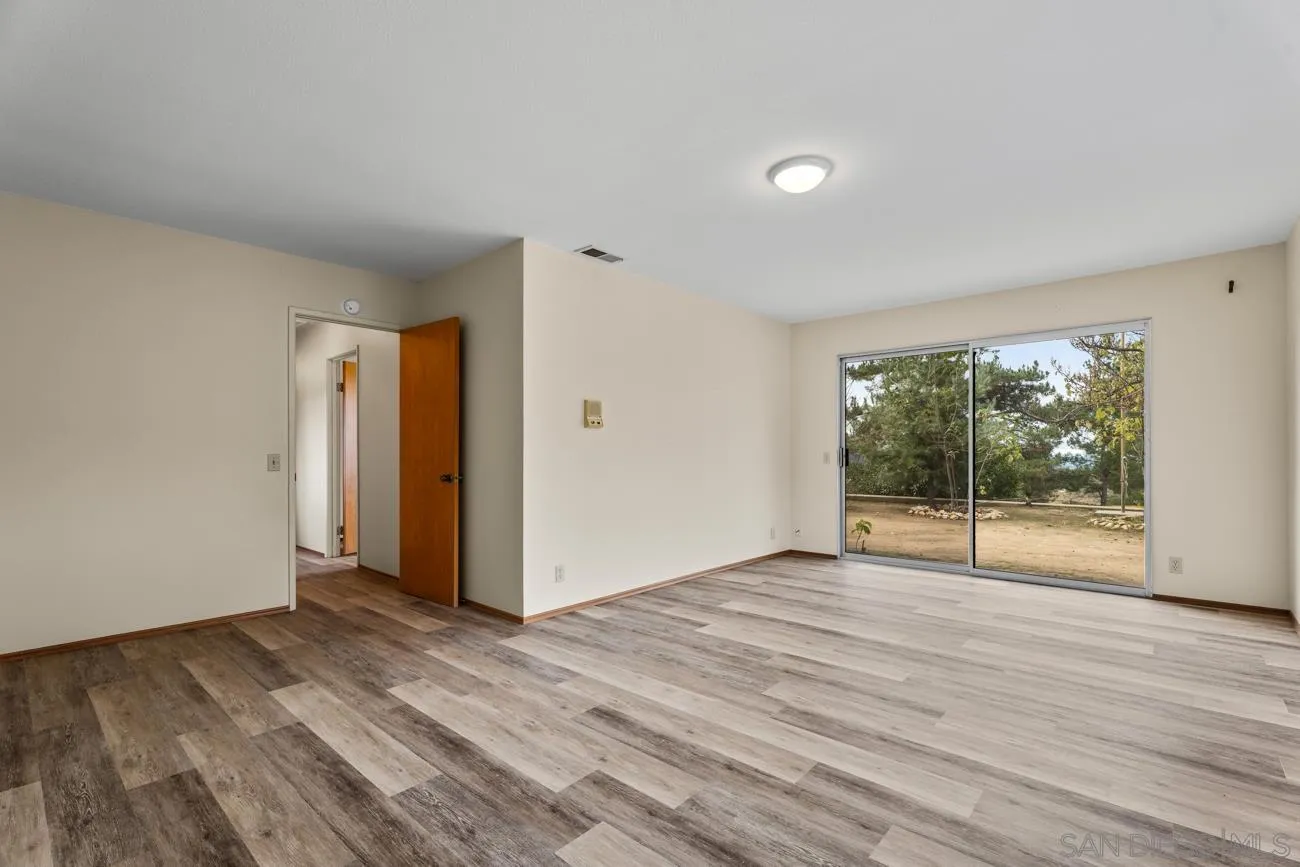 https://cdn.realtyfeed.com/cdn/127/250036475/f8975099d598a40ceee4bc9abd61025b.webp